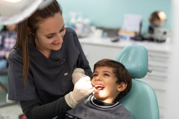 Best Emergency Broken Tooth Repair in Mccom, OH